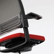 VALYOU Multifunktionsarmlehne rot