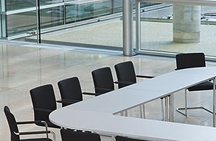 Dauphin Plenar2 Tisch Tische